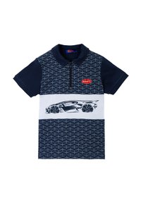 Polo shirt navy con motivo esagonale, maniche corte, colletto con zip e una fascia orizzontale bianca che presenta una grafica di un'auto e il logo "Bugatti".