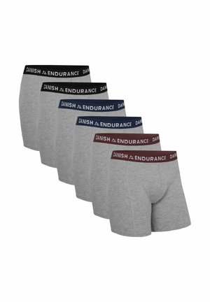 Paketering med fem par herrboxershorts i olika färger: grå, marinblå, kastanjebrun och svart. Har elastiska midjeband med "DANISH ENDURANCE"-logotyp.