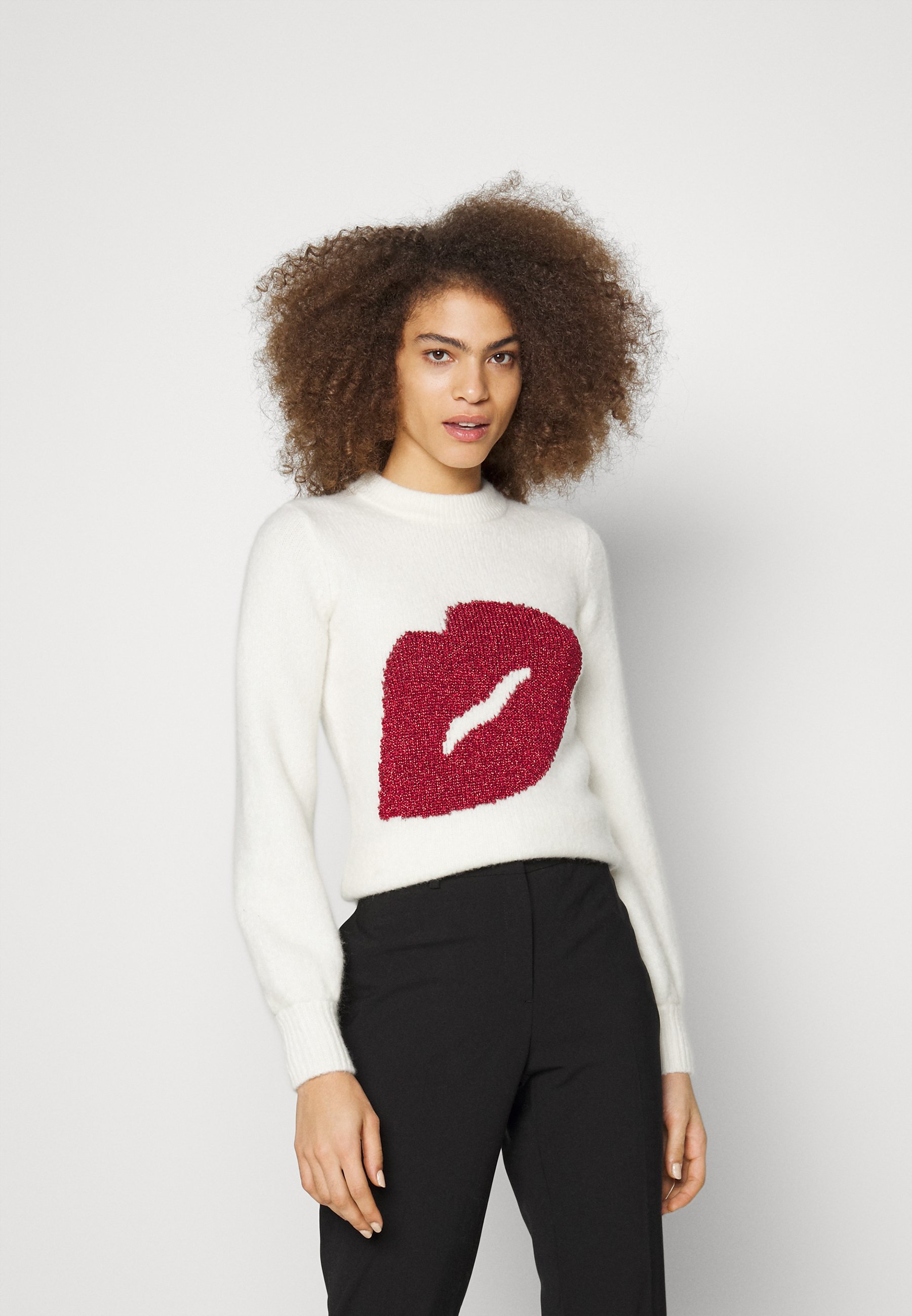 lips jumper
