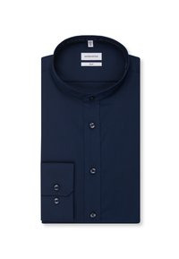 Camicia da uomo blu navy con collo alla coreana, davanti con bottoni e polsino singolo con bottone, piegata ordinatamente.