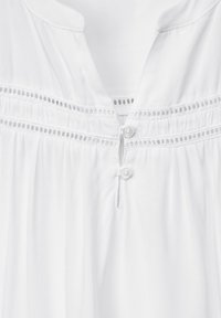 Street One MIT HÄKELDETAIL - Blusa - weiß