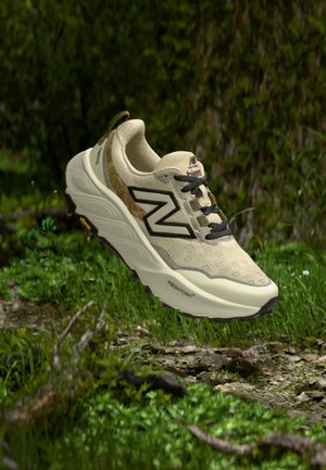 New Balance FRESH FOAM - Trailové bežecké topánky - angora / basil oil