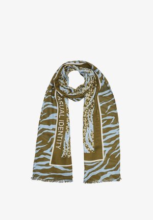 Olivgrüner und hellblauer Schal mit einem Tigerstreifenmuster, versehen mit dem Schriftzug "CASUAL IDENTITY" und Fransen. Weicher Stoff, rechteckige Form.