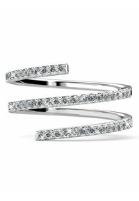 Draaiende zilveren ring met een gepolijste afwerking, voorzien van een rij heldere, sprankelende stenen langs de buitenrand, die een slank ontwerp uitstraalt.