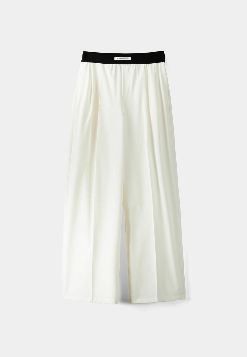 Bershka Broek wit Bershka Broek wit