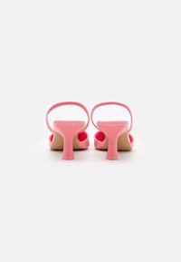 Call it Spring ZAYDAN - Sandálias - bright pink