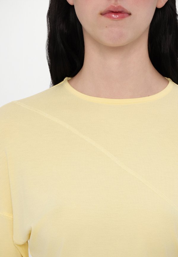 LOIRA - Long sleeved top2