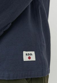 R.D.D. ROYAL DENIM DIVISION RDD EINFARBIGES - Summer jacket - ombre blue