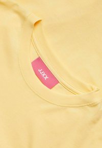 JJXX JXANNA EVERY TEE - Βασικό μπλουζάκι - sunlight