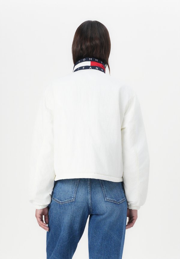 ESSENTIAL PADDED FLAG JACKET - Light jacket - ecru3