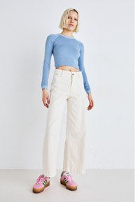 Pepe Jeans TANIA - Trapezaste traperice - white