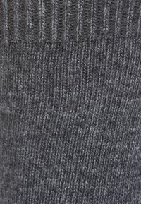 FALKE COSY WOOL - Zoknik - grau