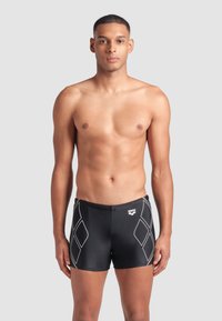 Seleccionado, black/white