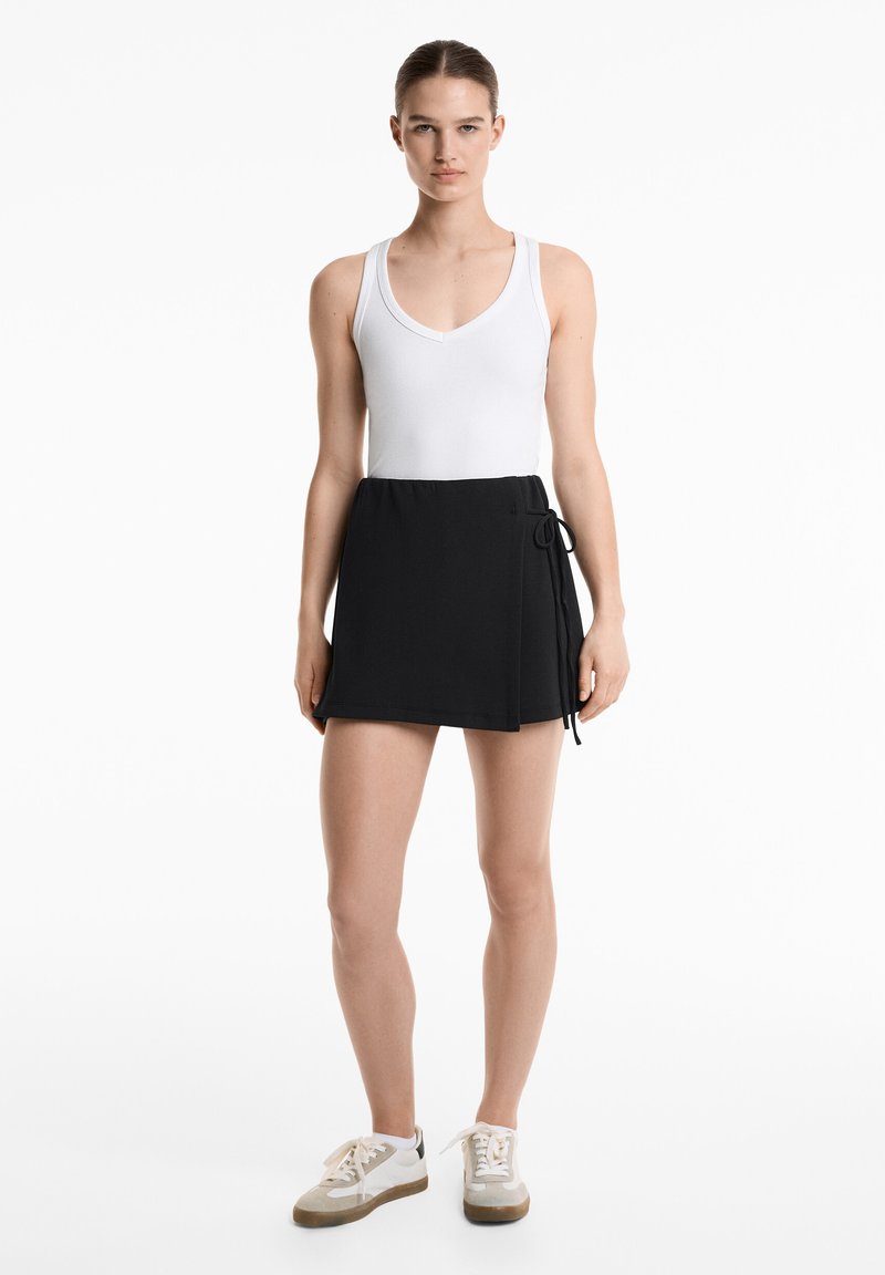 OYSHO - SOFT TOUCH - Wickelrock - black, Vergrößern