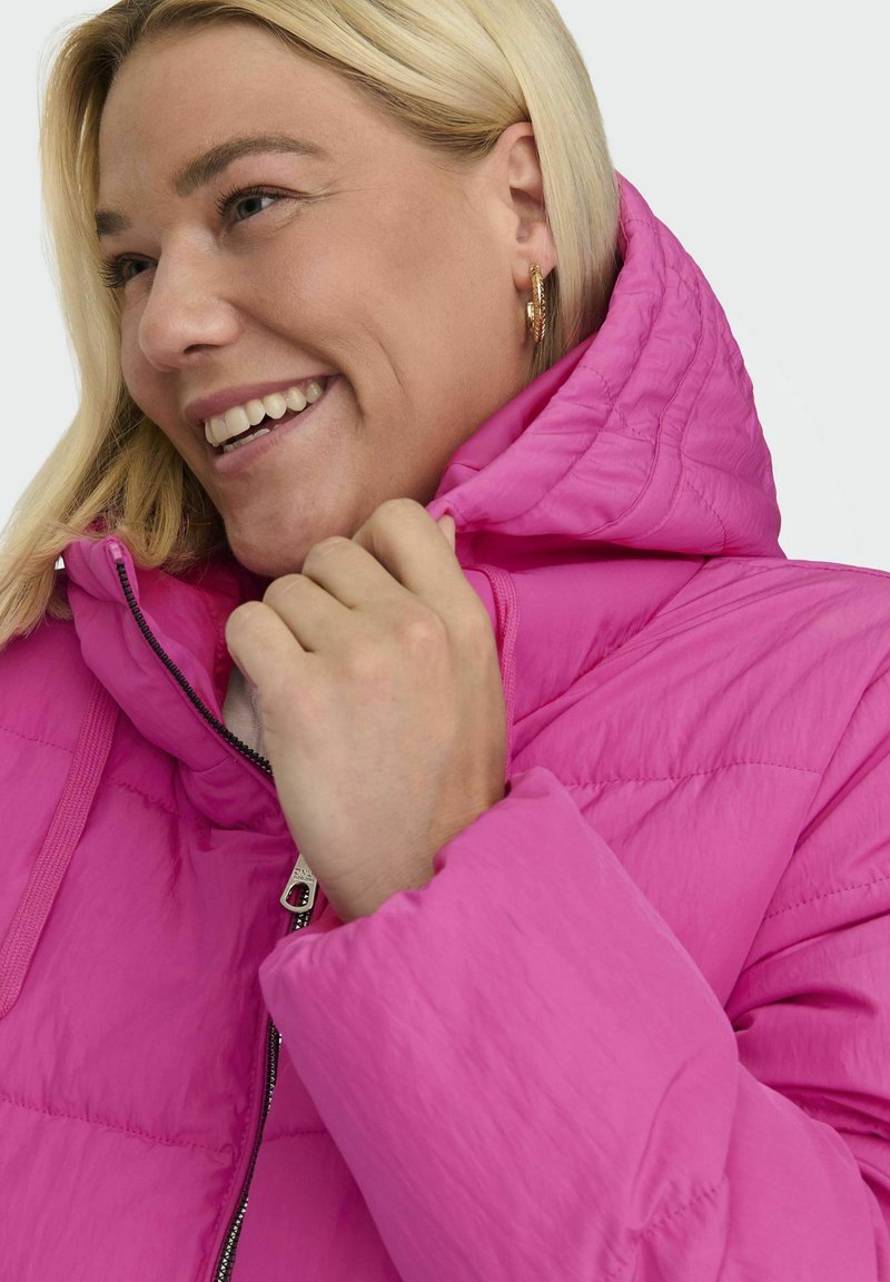 ONLY Carmakoma CARNEWDOLLY LONG PUFFER COAT - Wintermantel 