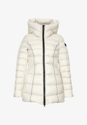 Giacca puffa di colore panna chiaro con colletto alto e ripiegato, cuciture verticali, zip frontale e accenti neri sulla spalla sinistra e sulla zip.