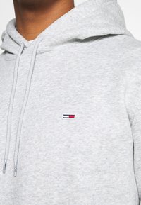 Tommy Jeans Felpa con cappuccio - grey
