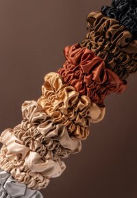 Thumbnail Image 6