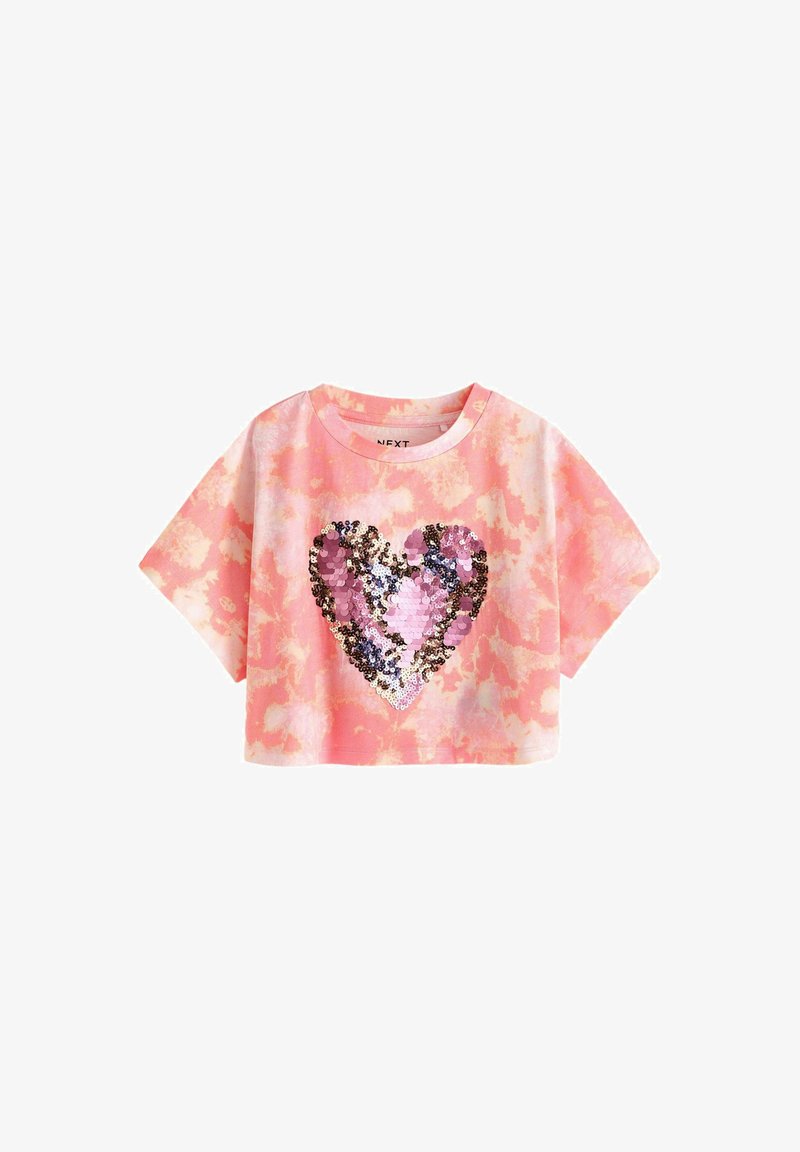 Korte T-shirt in roze tie-dye met korte mouwen, met een hartvormig ontwerp van pailletten in rozen, paars en goud.
