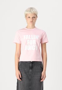 Juicy Couture FALLIN FOR JUICY UNISEX - Majica kratkih rukava s printom - almond blossom