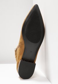 Bruno Premi Botines bajos - yellow