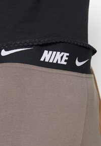 Nike Sportswear Leggings - grey