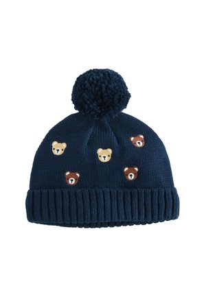 Marineblaue Strickmütze mit einem Pompon oben und gestickten beige- und braunfarbenen Teddybärgesichtern auf der Vorderseite.
