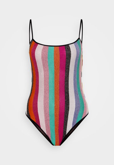 Maiô de uma peça listrado com linhas verticais multicoloridas em rosa, verde-água, laranja e roxo; alças finas pretas e um contorno preto.