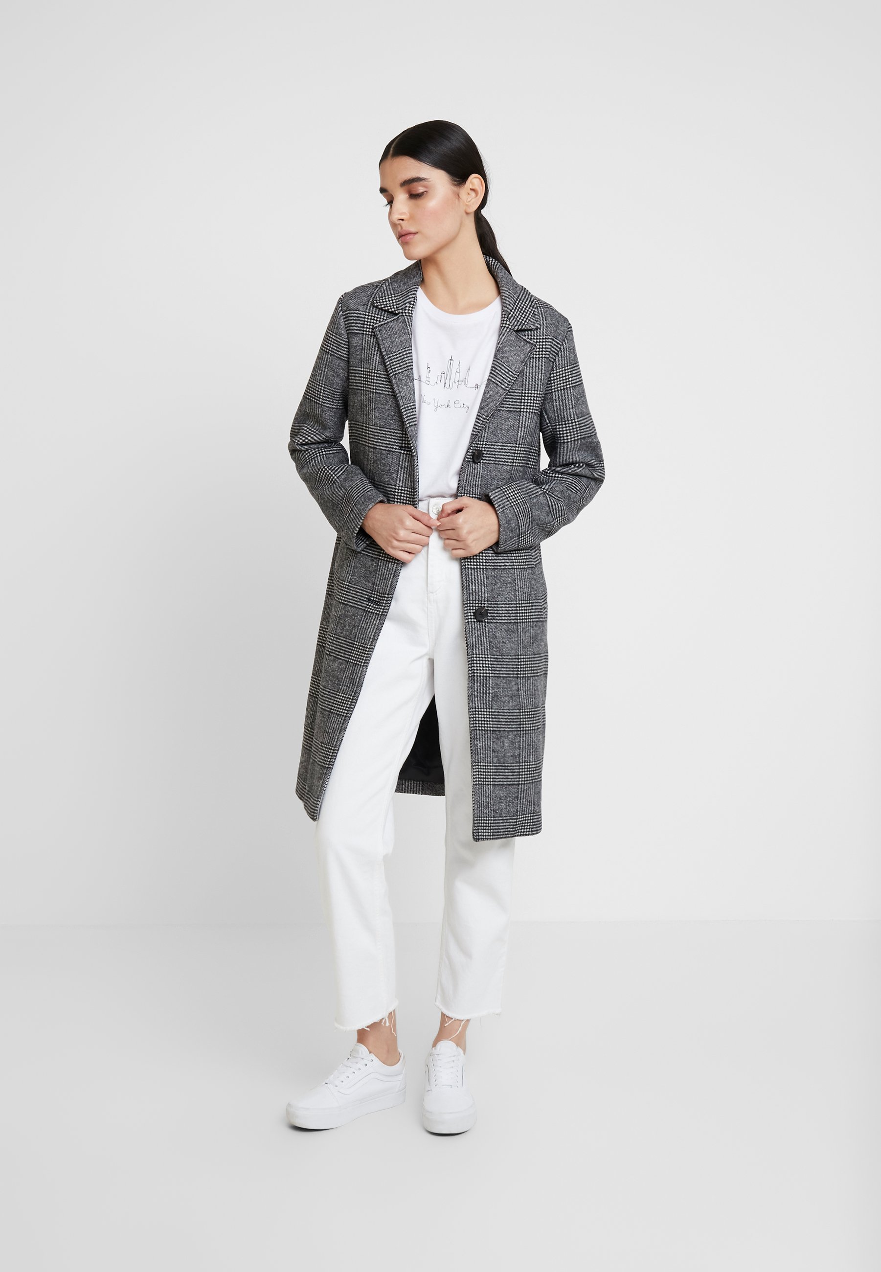 Abercrombie & Fitch DAD COAT Kåpe frakk grey Zalando.no Abercrombie & Fitch Kort kåpe / frakk - grey