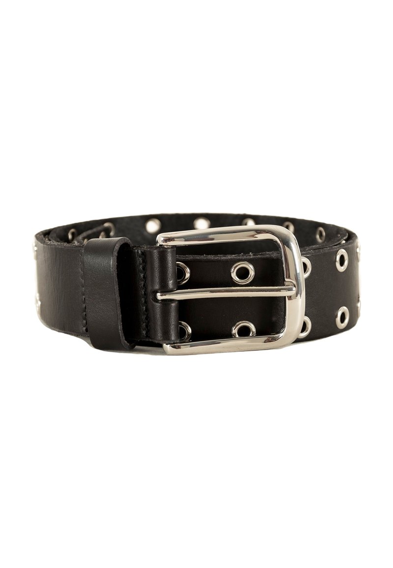 Cintura in pelle nera con occhielli in argento e fibbia metallica rettangolare. Tessuto liscio con una leggera lucentezza, larga 3,8 cm.