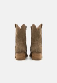 Gabor Botines camperos - farro