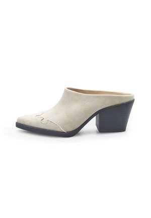 Muiltjes met hak - beige