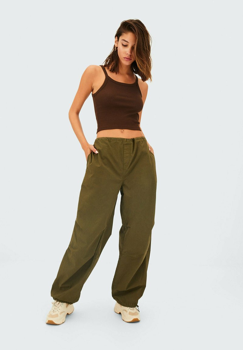 Damen T-Shirts | Stradivarius Top brown/braun - YM72029 Damen T-Shirts | Stradivarius Top brown/braun - YM72029