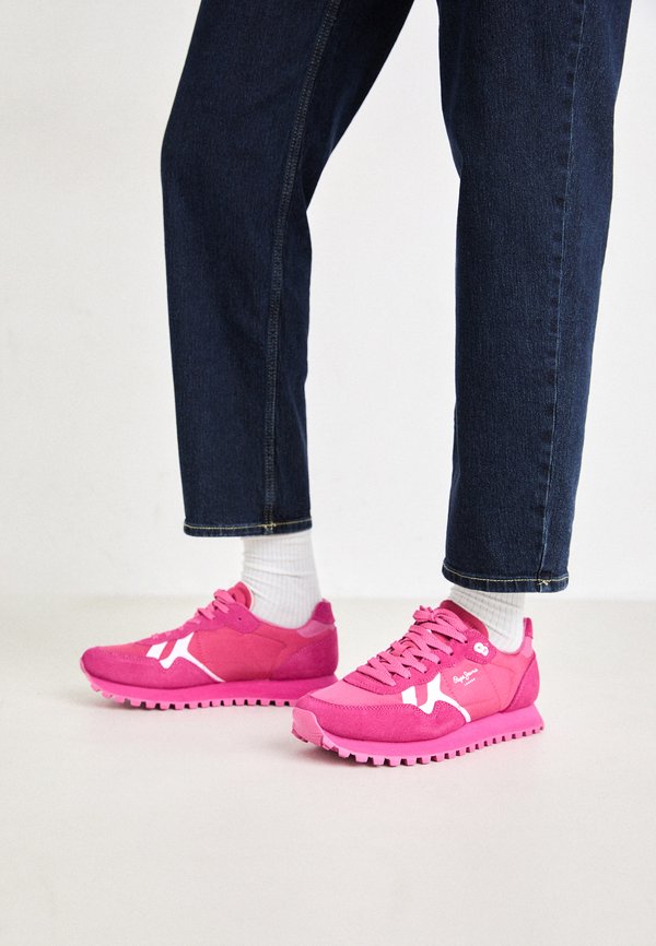 BRIT ON BOLD - Trainers - fuchsia2