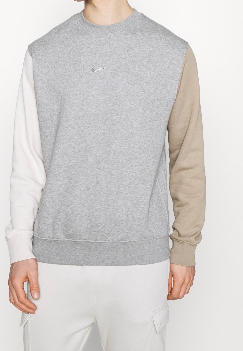 Nike Sportswear Sweatshirt - grey
