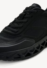 Tamaris Trainers - black
