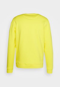 Lyle & Scott CREW NECK - Camisola - sunshine yellow