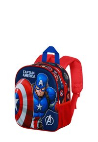 Sac à dos rouge avec des bretelles bleues, arborant un grand motif du Captain America. Comprend un logo Marvel et divers motifs circulaires sur les côtés.