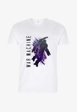 Witte katoenen t-shirt met een grafiek van een schietende, gepantserde figuur in grijstinten en paars, vergezeld van de tekst "WAR MACHINE" in verticale zwarte letters.