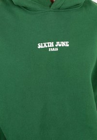 Unselected, green