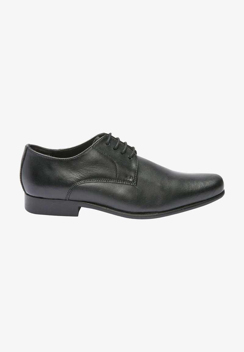 Schwarzer Lederschuh mit gerundeter Spitze, Schnürdesign und glatter Textur. Verfügt über einen niedrigen, flachen Absatz und einfache Nähdetails.