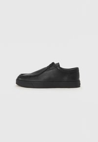 HYBRID APRON  - Slip-ons - triple black