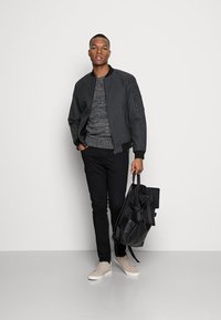 Jack & Jones JCOMONICO JACKET - Casaco de pele sintética - black