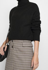 Even&Odd Strickpullover - black