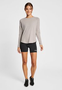 Hummel VANJA - Langærmet T-shirt - paloma