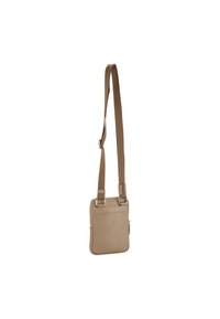 Borsa a tracolla in pelle beige con una texture liscia, chiusura con zip e tracolla in tessuto regolabile. Presenta una tasca frontale e accenti hardware minimi.