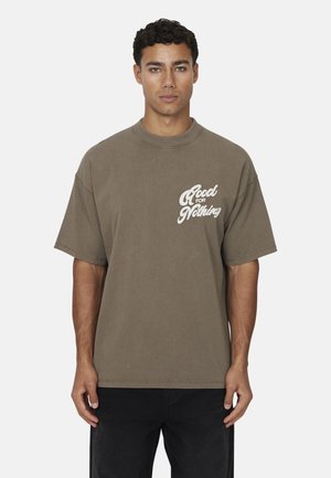 - T-shirt z nadrukiem