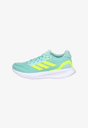 Zapatilla deportiva para correr de color azul claro y amarillo neón con suela blanca, parte superior de malla y cierre con cordones, vista de lado sobre un fondo blanco.