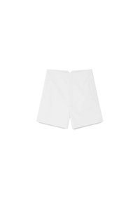 Witte shorts met een eenvoudig ontwerp, voorzien van twee zijzakken en een strakke pasvorm. Glad stoffen textuur, zonder zichtbare patronen of accenten.