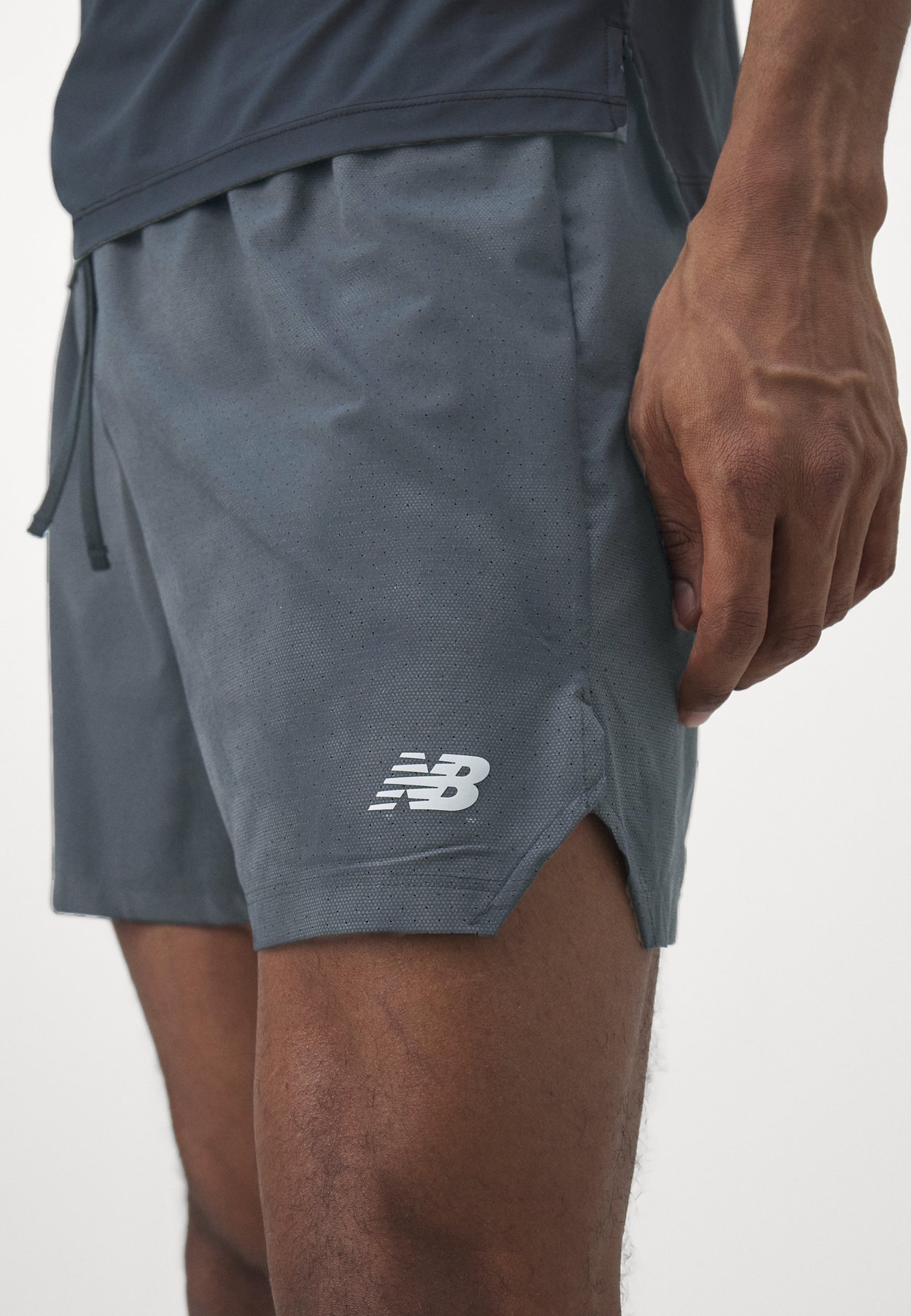 REFLECTIVE SHORT